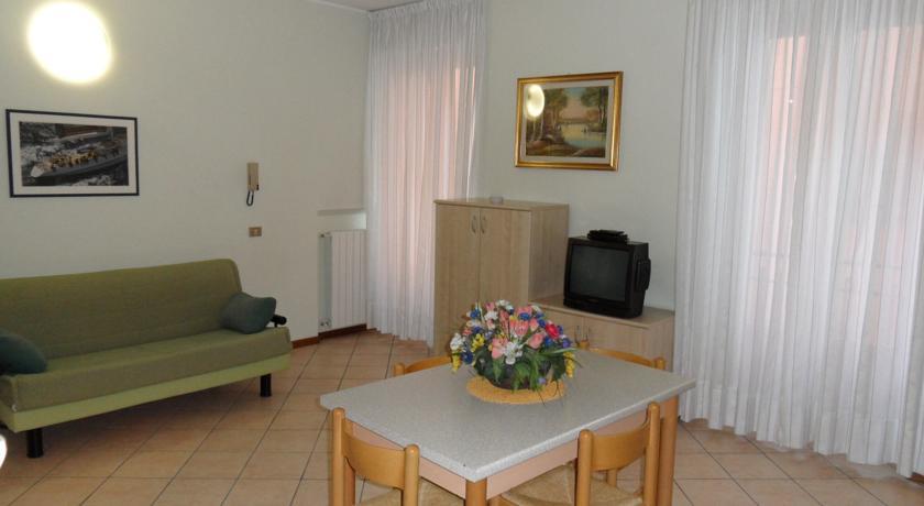 Casa Vacanze Touring فيربانيا المظهر الخارجي الصورة